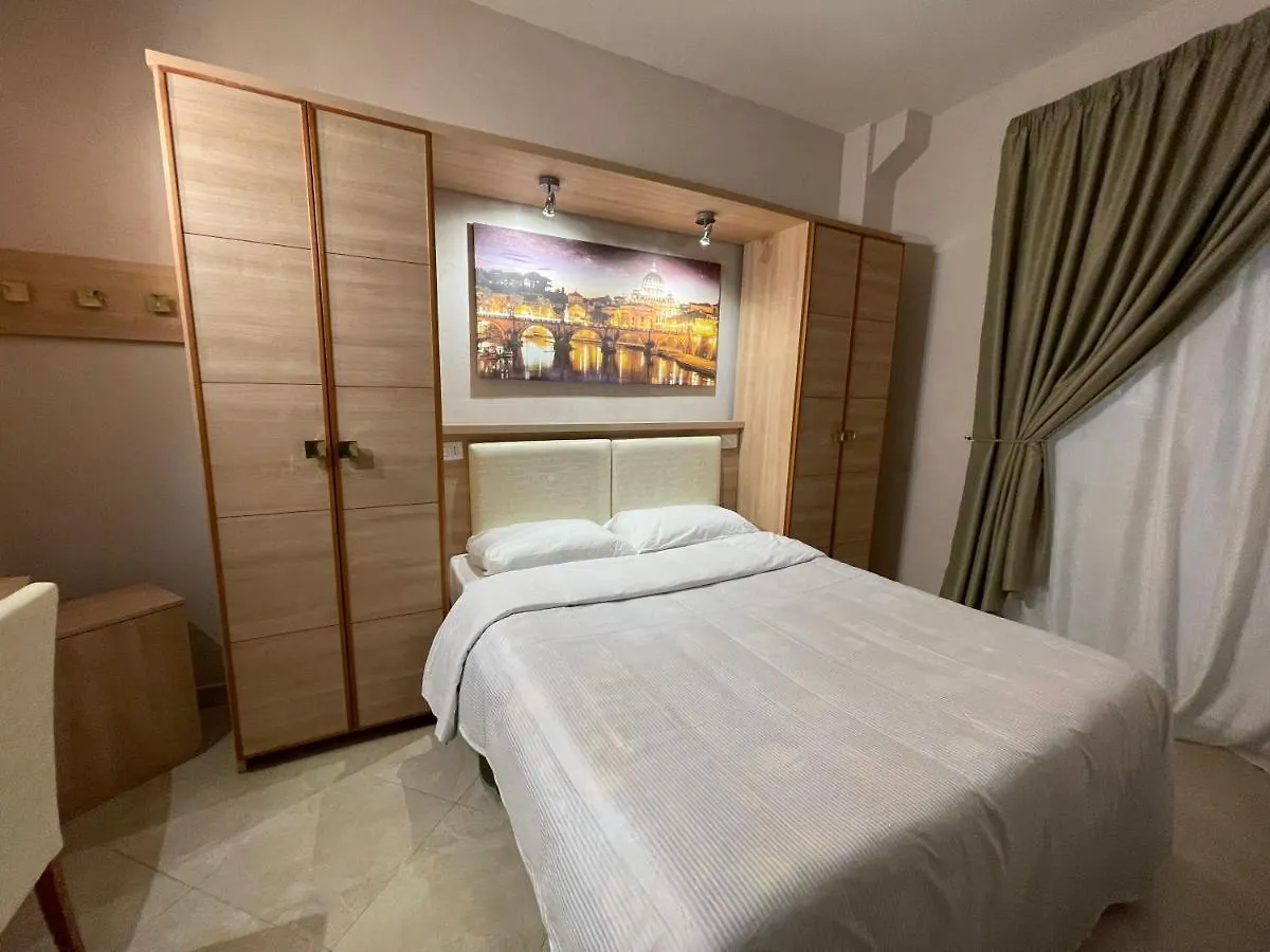 S.P.Q.R. Suite Roma